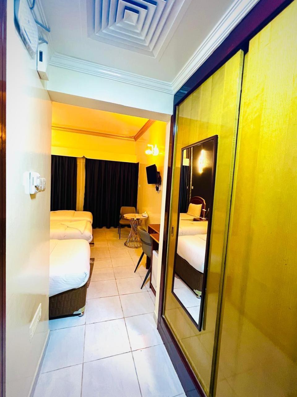 Galaxy Star Hotel Dubai Exterior photo